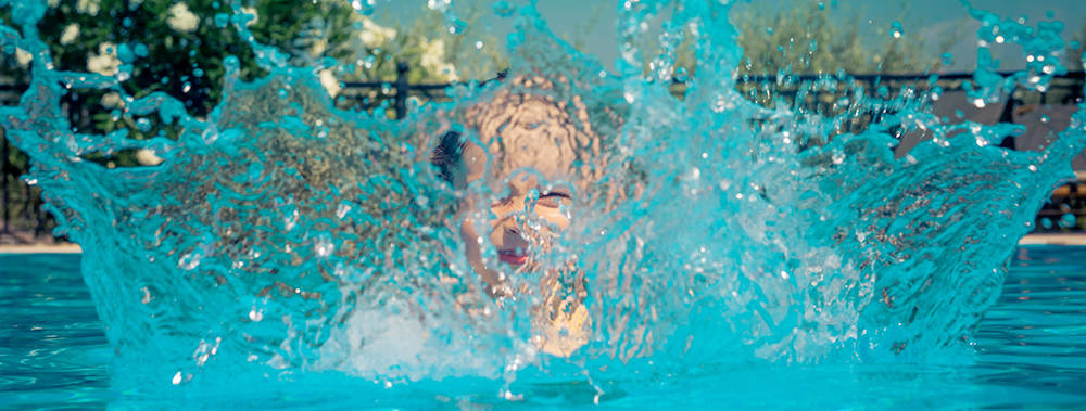 canva-child-in-swimming-pool-kop-website